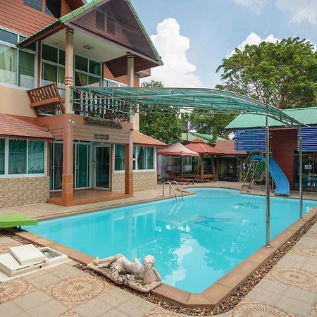 Raknatee Resort Nakhon Pathom Zewnętrze zdjęcie